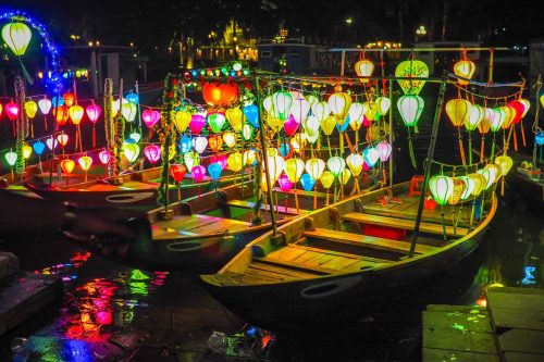 lantern boats in an hoi